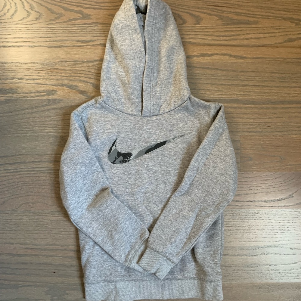 Size 6 Youth Nike Sweatshirt
